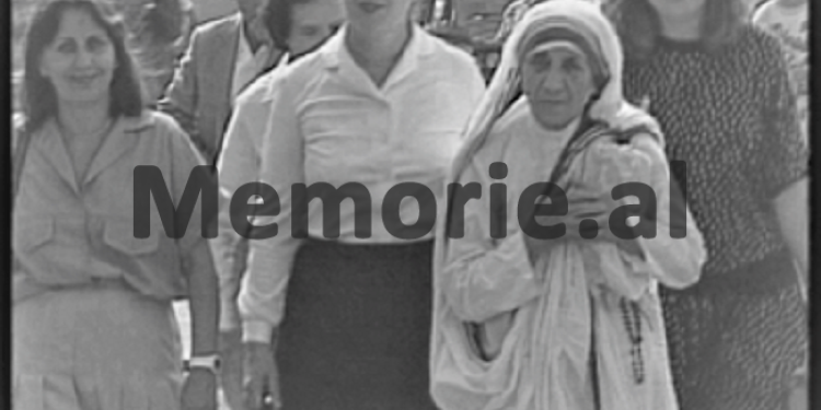 Secret report: “Although Mrs. Nexhmije and Comrade Reiz Malile asked her to say something about Kosovo, Mother Teresa’s companion from Peja…” / Visit to Albania in August 89