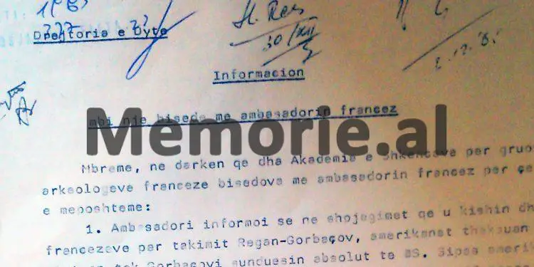 Dokumentet sekrete: “Nëse Franca në mënyrë të njëanshme do t’a dekorojë Kadarenë me ‘Legjionin e Nderit’, atëhere ne…”/ Korespodenca me ambasadën shqiptare në Paris në ’85-ën
