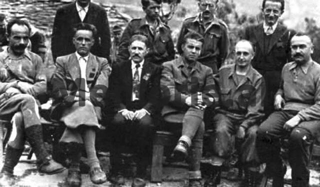 “Nga 13 anëtarë të Shtabit të Përgjithshëm të Ushtrisë partizane, që u krijua më 10 korrik 1943, në Labinot, vetëm dy prej tyre …”/ Historia tragjike e ushtarakëve të luftës që eliminoi Enveri