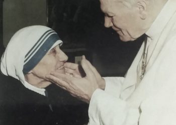 “The Cabinet of the Minister of Foreign Affairs of Italy, asked our ambassador, together with the sisters of Mother Teresa, to come to Albania and…” / Visit of the famous charity in ’89