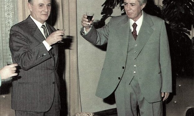 “Babai i Emin Durakut më tha, se kushëriri i Bajram Currit, është agjent i UDB-së, por edhe vetë Rexhep Duraku është…”/ Raporti ‘Tepër sekret’ i Drejtorit të Sigurimit, në ’69-ën