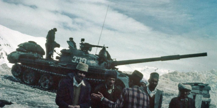 Enver’s Unknown Diary: “In the article on Afghanistan, let’s talk positively about the Afghan resistance to the Soviets….” / Notes and comments on the Afghans and their war