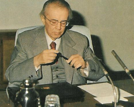 Enver’s Unknown Diary: “In the article on Afghanistan, let’s talk positively about the Afghan resistance to the Soviets….” / Notes and comments on the Afghans and their war