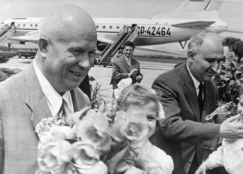 “Nuk mund të krahasohen Enveri e Mehmeti me Stalinin, ata janë më kasapë, ata ja presin kokën atij që flet, siç bënë me…”/ Biseda gjatë një darke në Yevksinograd të Bullgarisë, në ’62-in