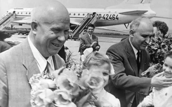 “Nuk mund të krahasohen Enveri e Mehmeti me Stalinin, ata janë më kasapë, ata ja presin kokën atij që flet, siç bënë me…”/ Biseda gjatë një darke në Yevksinograd të Bullgarisë, në ’62-in