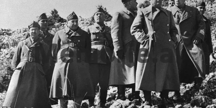 “Ja ‘mëkatet’ e Shqipërisë për luftën italo-greke dhe e vërteta e vrasjes së Daut Hoxhës nga…”/ Fakte dhe dokumente nga historianët dhe studiuesit e huaj, mbi rolin e qeverisë së Tiranës së asaj kohe