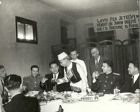 “Mehmet Shehu me dorën e tij shkroi që: pasi të pushkatohej gjenerali Dali Ndreu, kufoma…”/ Biseda gjatë një darke në Yevksinograd të Bullgarisë, në ’62-in