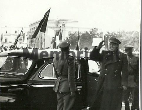 “Nuk mund të krahasohen Enveri e Mehmeti me Stalinin, ata janë më kasapë, ata ja presin kokën atij që flet, siç bënë me…”/ Biseda gjatë një darke në Yevksinograd të Bullgarisë, në ’62-in