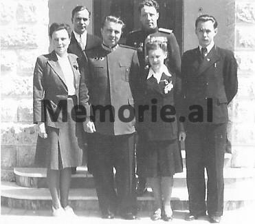 “Nuk mund të krahasohen Enveri e Mehmeti me Stalinin, ata janë më kasapë, ata ja presin kokën atij që flet, siç bënë me…”/ Biseda gjatë një darke në Yevksinograd të Bullgarisë, në ’62-in