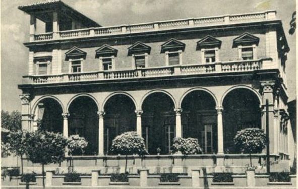 Relacioni për Ramiz Alinë në ’73-in: “Vjersha ‘Lumi’ e Sadik Bejkos e botuar te gazeta ‘Drita’, është e errët, kontradiktore dhe…”/ Raporti i shefit të Shtëpisë Botuese për poetët me ‘gabime ideore’