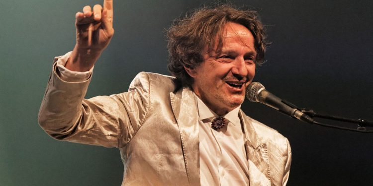 “Kur ekipi i volejbollit ‘Vllaznia’ doli në fushë, të gjithë tifozët korçar në kor, thërrisnin: ‘jashtë serbët, jashtë titistët’ dhe…”/ Dëshmia e rrallë e gazetarit sportive nga Firence