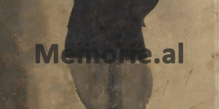 “Edhe pse u vra nga italianët më 6 prill të ’42-it, pasi kishte kundërshtuar pushtimin, nuk u shpall ‘Dëshmor i Atdheut’ dhe…”/ Historia e panjohur e kapitenit të Zogut, besnikut të Abaz Kupit