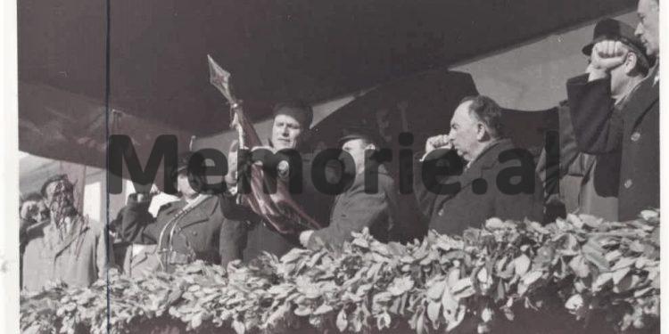 “Në mëngjesin e 18 dhjetorit 1981, më telefonoi urgjent zv/ministri i Brendshëm dhe kur shkova te vila e Mehmetit, Kadri Hazbiu më tha…”/ Dëshmia e rrallë e ish-komandantit të Gardës së Republikës