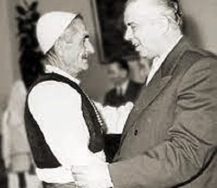 “Babai i Emin Durakut më tha, se kushëriri i Bajram Currit, është agjent i UDB-së, por edhe vetë Rexhep Duraku është…”/ Raporti ‘Tepër sekret’ i Drejtorit të Sigurimit, në ’69-ën