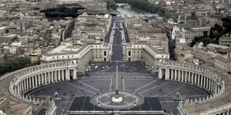 Relacioni i ambasadorit nga Roma: “Sekretari i Shtetit të Vatikanit, kërkon të vijë në Shqipëri për të takuar Nikolla Troshanin, që banon në…”/ Zbulohet korrespodenca sekrete e vitit 1990