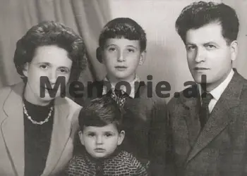 “Inskenimet e Sigurimit me agjenten e tyre, që e kishin vënë ngjitur me qelinë time, e cila me anë të trokitjes në mur, më thoshte…”/Historia tragjike e ruses në burgjet e Enver Hoxhës