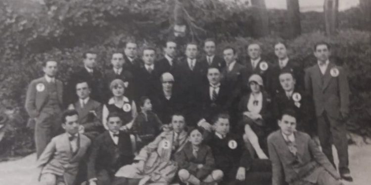 “Në Liceun e Korçës, botonte poezi dhe përkthente Balzakun e Lamartine, por u diplomua për matematikë në Montpelje…”/ Historia e panjohur e ‘Harry Fultzit’, shqiptar, që drejtoi për 22 vjet ‘Polikumin’ në Tiranë