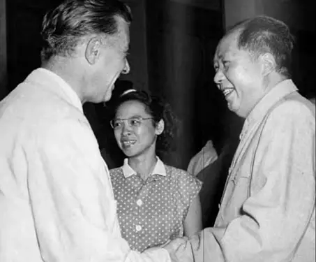 Mao Ce Duni: “Ndryshe nga Marksi dhe Lenini që ndoqën shkollat e larta, unë me Stalinin jemi vetëm me të mesme…”/ Proces-verbali sekret i takimit me Hysni Kapon dhe Beqir Ballukun, Pekin 1967