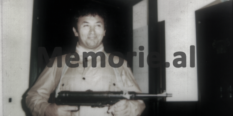 “Pas ’90-ës kur në Durrës u kthyen disa agjentë të Sigurimit nga Zelanda e Re, njërit i dhashë një letër për Halit Bajramin, ku i shkruaja…”/ Dëshmia e rrallë e vëllait të kreut të “bandës Xhevdet Mustafa”