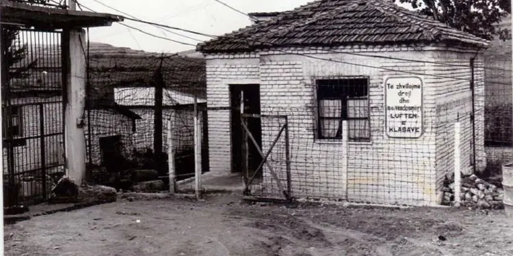 “Gjatë marrjes në pyetje, dy hetuesit, Fatos Trebeshina dhe Fejzo Aloçi, më…”/ Historia tragjike e ruses në qelitë e burgjeve komuniste të Enver Hoxhës