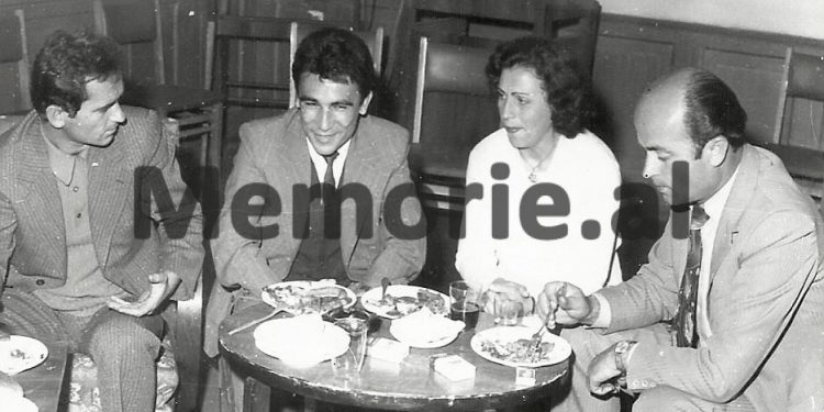 Letra për Kadri Hazbiun: “I dashur shoku ministër, shkrimtarit Teodor Laço i vijnë dollarë nga babai në SHBA-ve që ka…”/ Zbulohet relacioni denoncuese i vitit ’74, për shkrimtarët e njohur, që alarmoi Sigurimin e Shtetit