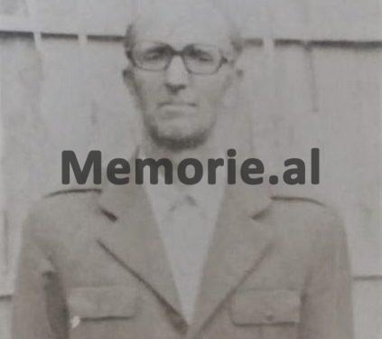 Letra për Komitetin Qendror: “Kemi dënuar me 6 vjet burg, anëtarin e Partisë, Zenel Buçpapaj, se s’pranoi të bënte qitje mbi tabelën me kokën e Titos…” Relacioni i sekretarit të parë të Tropojës, në ’77-ën