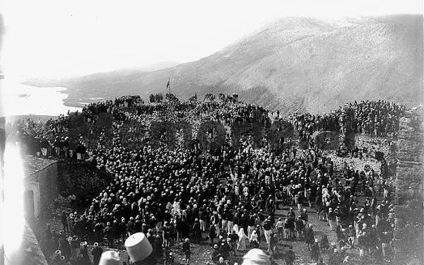 Dëshmitë e rralla: “Albumi fotografik, ‘Shqipëria, fronti i harruar i Luftës së Madhe’, ku pasqyrohet…” / Libri i autorit italian, Eugenio Buçioli, për ngjarjet e Luftës së Parë Botërore