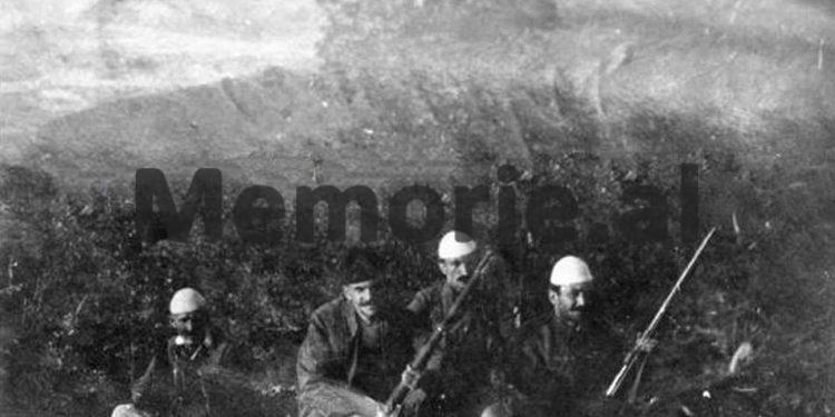 Dëshmitë e rralla: “Albumi fotografik, ‘Shqipëria, fronti i harruar i Luftës së Madhe’, ku pasqyrohet…” / Libri i autorit italian, Eugenio Buçioli, për ngjarjet e Luftës së Parë Botërore