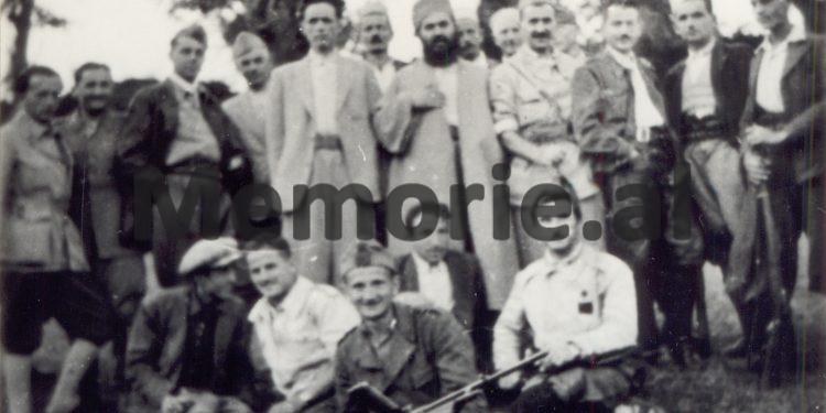 “Si e arrestuan kushëririn tim, nipin e Myslym Pezës, se shau misrin gjeorgjian dhe fliste kundër…”/ Kujtimet e gazetarit të Radio-Tiranës