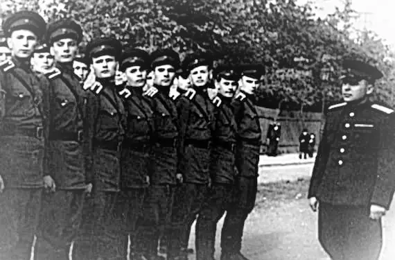 “Ne, Maman Hasanaj dhe Thoma Duro, studentë në Shkollën e Sigurimit, na thirri gjenerali Kuljenkov dhe…”/ Prishja e marrëdhënieve me Bashkimin Sovjetik në ’61-in