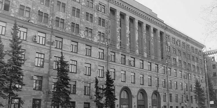 Relacioni ‘Tepër sekret’ për Rita Markon: “Nënkolonel Faik Qazimi, është takuar me Smirnovin, ish-këshilltar në Drejtorinë e Policisë , i cili i tha për shokun Xhule…”/ Kontradiktat me Moskën në ’61-in