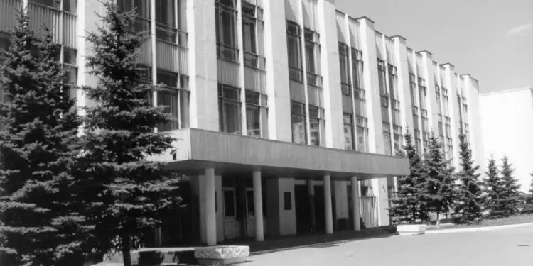 Relacioni ‘Tepër sekret’ për Rita Markon: “Nënkolonel Faik Qazimi, është takuar me Smirnovin, ish-këshilltar në Drejtorinë e Policisë , i cili i tha për shokun Xhule…”/ Kontradiktat me Moskën në ’61-in