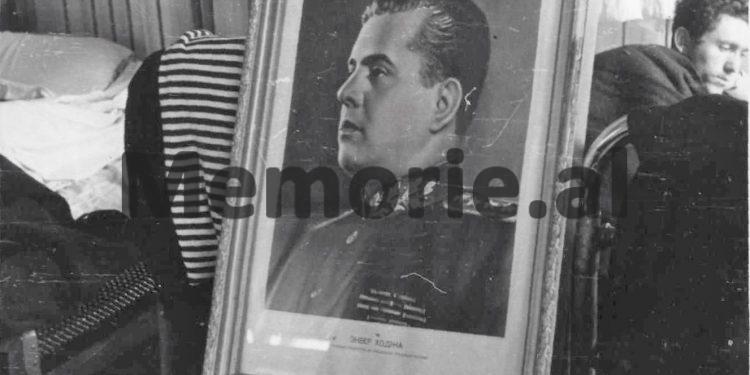 Fotot e panjohura: “Leningrad 1961, kur marinarët shqiptarë dhe ata rusë, ishin ‘ballë për ballë’, gati për…”/ Prishja e marrëdhënieve me Moskën