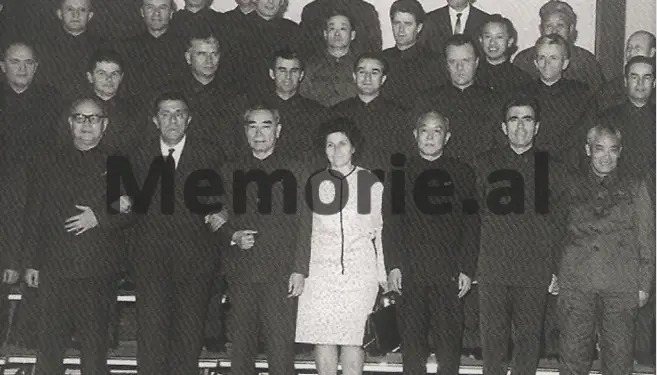 “Qetësia në kufijtë tanë tokësorë është relative, prandaj ne kemi nevojë për armë këmbësorie, tanke dhe…”/ Takimi i Beqir Ballukut me homologun kinez në ’72-in, në Pekin