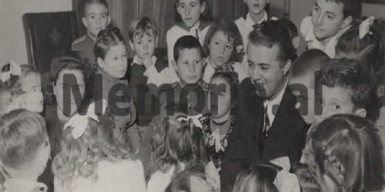 “Enver’s visit to the house of my mother’s uncle, Myslym Peza, where he said about me…” / Unknown memories of the former journalist of Radio Tirana and ‘RD’