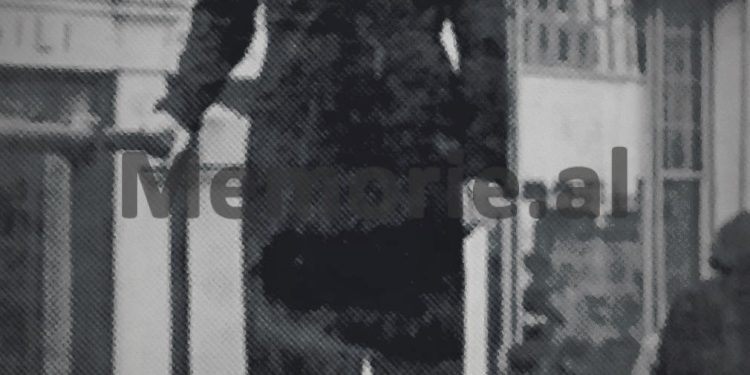 “Ja çfarë bisedojnë për udhëheqjen, Xheviti, Gjovalini, Nuriu, Pëllumb Dishnica, Peço Fidhi dhe Xhaferr Vokshi…”/ Përgjimet e “Vigjëlentit” në Ishullin e Zvërnecit