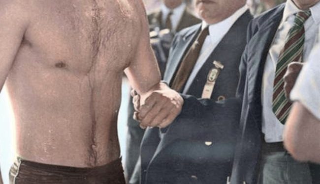 Ngjarjet e revolucionit: “Ervin Zador dhe sportistët hungarezë të përfaqësueses së waterpolit, u ndeshën me sovjetikët në ujin e përgjakur…”! / Artikulli i The Guardian, në tetor ‘56