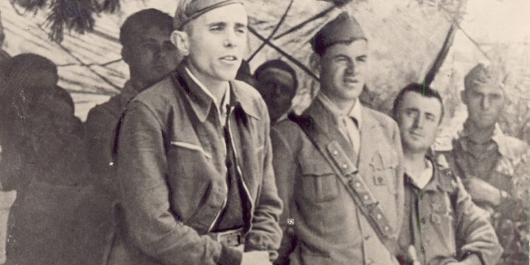 Rare testimony: “When he went to Bedri Spahiu’s house, alone and without a guard, we realized that….”/ The story of Sofika, the wife of Koçi Xoxa, about his arrest on November 28, ‘48