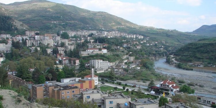 E vërteta e arratisjes në qershor ‘57: “Kur mbrritën në zonën kufitare të fshatit Lin të Pogradecit, që ai e njihte me pëllëmbë, Panajoti i tha shoferit…”/ Dëshmitë e familjarëve të i ish-ministrit pa portofol