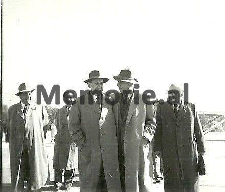 Letra për Hrushovin: “Ashtu siç likuiduan vëllanë tim, Enveri, Mehmeti dhe Hysniu, do të bënin edhe me mua, pasi…”/ Denoncimi i ish-ministrit pa portofol, lidhur me planin e eliminimit të tij?