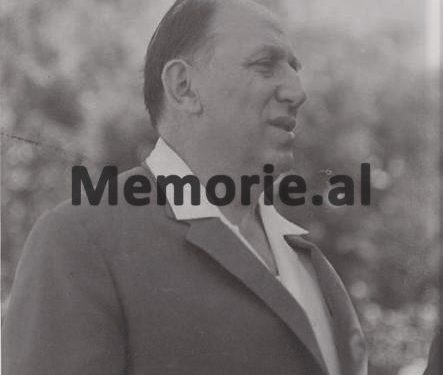 “Kolonel Iljaz Ahmeti, drejtor i Prapavijës së Ushtrisë, faktoi privilegjet e ‘Bllokut’ dhe i tha Enverit, mos…”/ Kujtimet e ish-ministrit pa portofol, të shkruara në Beograd