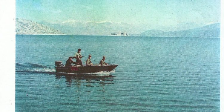 E vërteta e arratisjes në qershor ‘57: “Kur mbrritën në zonën kufitare të fshatit Lin të Pogradecit, që ai e njihte me pëllëmbë, Panajoti i tha shoferit…”/ Dëshmitë e familjarëve të i ish-ministrit pa portofol