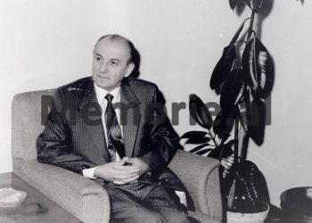 “My vicissitudes after the letter of the colleague of the Archive, that I had laughed at the funeral rally when Enver Hoxha and v died” / Unknown memories of the former journalist of Radio Tirana and ‘RD’