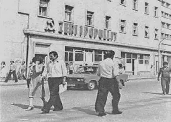 “Si u dënua Xhevahir Spahiu dhe u hoq nga ‘Zëri i popullit’, pasi Sigurimi gjeti dorëshkrimet e tij, ku…”/ Kujtimet e panjohura të ish-gazetarit të Radio-Tiranës dhe ‘RD’-së