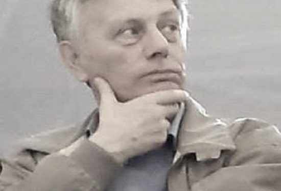 “Arshin Xhezo, kryeredaktori i ‘Zëri i popullit’, kërcënoi me burg piktorin që retushoi foton e Nexhmijes…”/ Kujtimet e panjohura të ish-gazetarit të Radio-Tiranës dhe ‘RD’-së