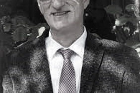 “Arshin Xhezo, kryeredaktori i ‘Zëri i popullit’, kërcënoi me burg piktorin që retushoi foton e Nexhmijes…”/ Kujtimet e panjohura të ish-gazetarit të Radio-Tiranës dhe ‘RD’-së