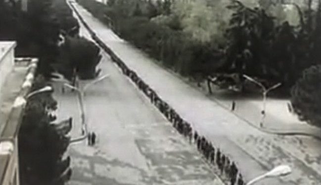 “Peripecitë e mija pas letrës të koleges së Arkivit, se kisha qeshur në mitingun e përmortshëm kur vdiq Enver Hoxha dhe…”/ Kujtimet e panjohura të ish-gazetarit të Radio-Tiranës dhe ‘RD’-së