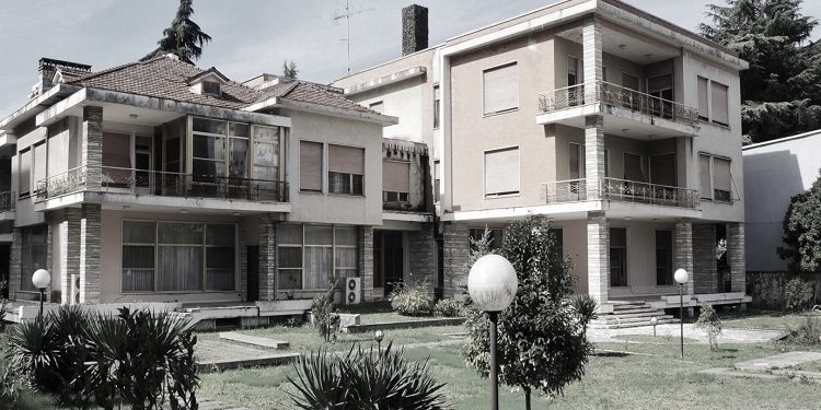 “Xhaviti thotë se udhëheqja jonë bën jetë luksoze, me makina e vila në Durrës, kurse populli…”/ Historia tragjike e komunistit disident, që vuajti 32 vite burg!