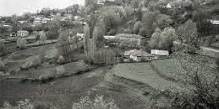 Historia e Ploshtanit në zonën e Kalasë së Dodës, e shkollës që u hap në vitin 1922 nën kujdesin e Hasan Prishtinës dhe mësuesit që shërbyen aty në 100 vjet të ekzistencës së saj