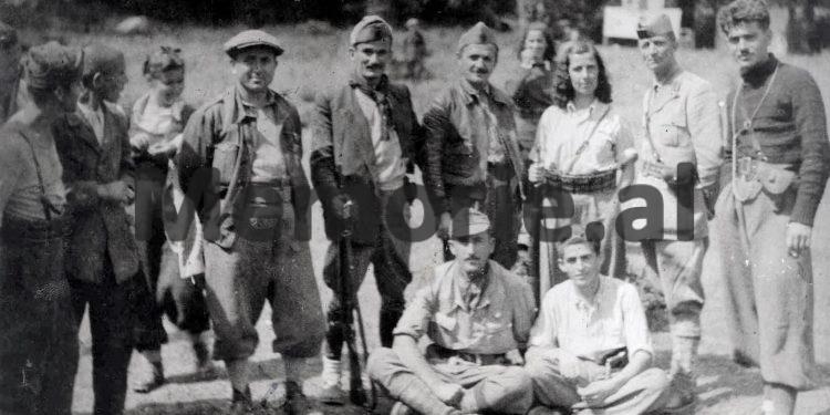 “Pas dhënies së dënimit me vdekje për Bahri Omarin në ‘Gjyqin Special’, motra e Enverit, erdhi tek ne dhe i tha babait…”/ Rrëfimi i të birit të Koçi Xoxes, për ngjarjen e shumëpërfolur